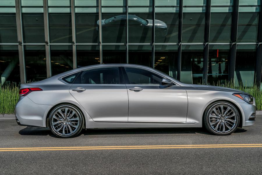  Genesis G80 2016 года  (NA) (фото 6 из 21)